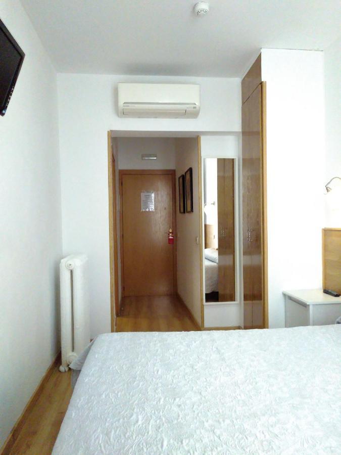 Hostal Nersan2 Мадрид Екстер'єр фото