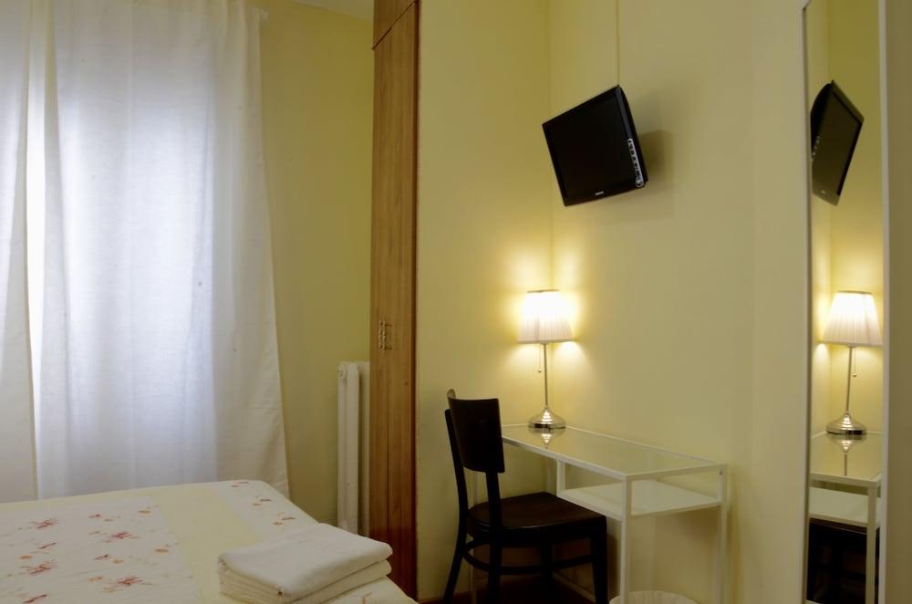 Hostal Nersan2 Мадрид Екстер'єр фото