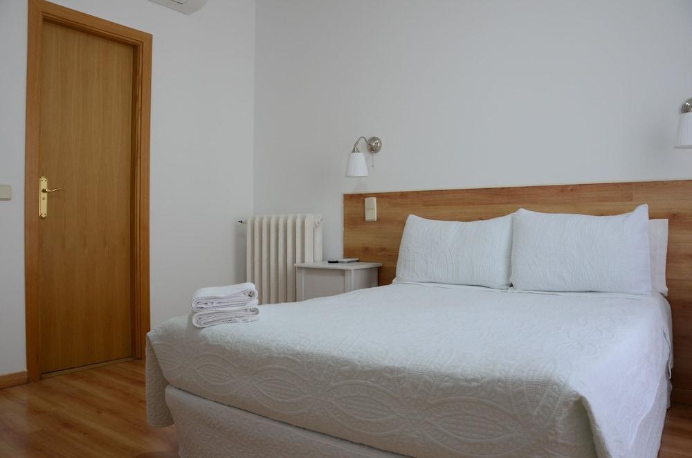 Hostal Nersan2 Мадрид Екстер'єр фото