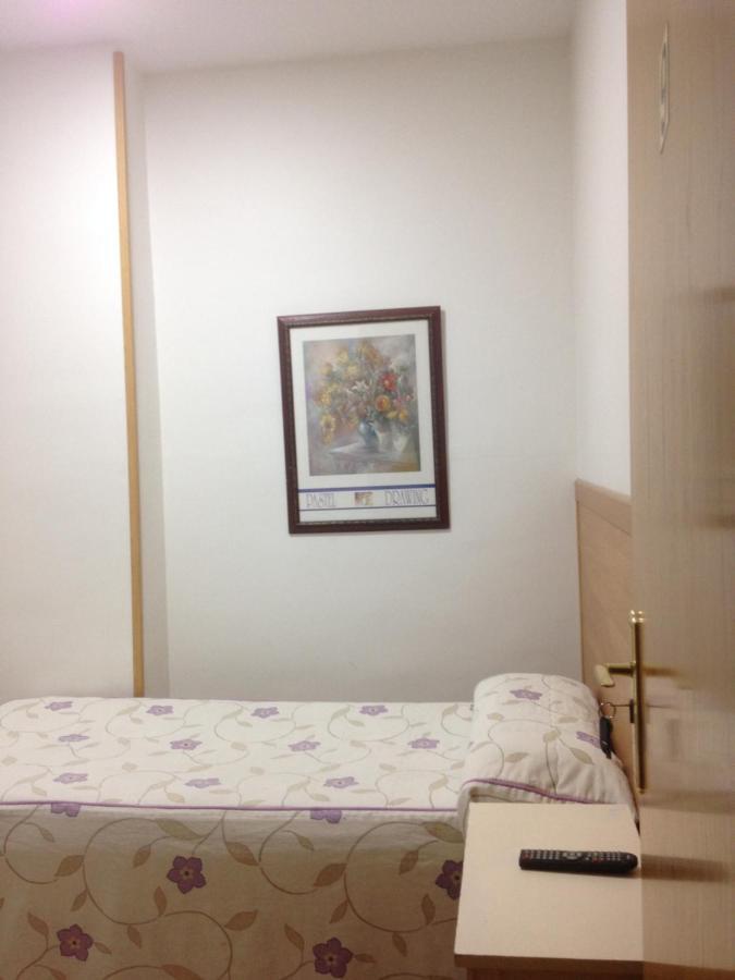 Hostal Nersan2 Мадрид Екстер'єр фото